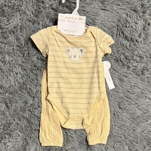 Tahari Kids Bodysuit Set in Soft Yellow with Bear Design